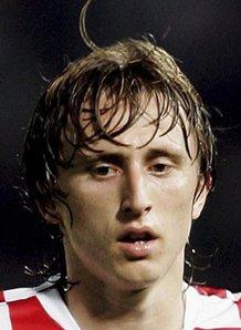 2-0变3-3！96分钟惨遭倒数第四绝平 11.5亿豪门5轮1胜+10轮拿8分